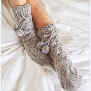 Muk Luks Pom Pom Cabin Socks
